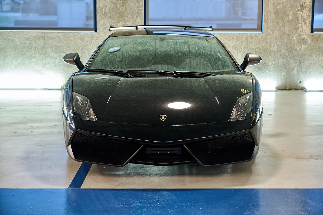 2011 Lamborghini Gallardo LP570-4 Superleggera - Image 2 of 31