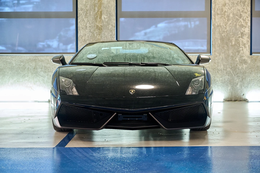 2011 Lamborghini Gallardo LP570-4 Superleggera - Image 10 of 31