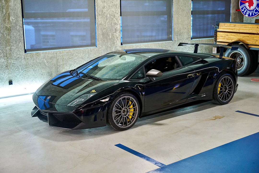 2011 Lamborghini Gallardo LP570-4 Superleggera - Image 3 of 31