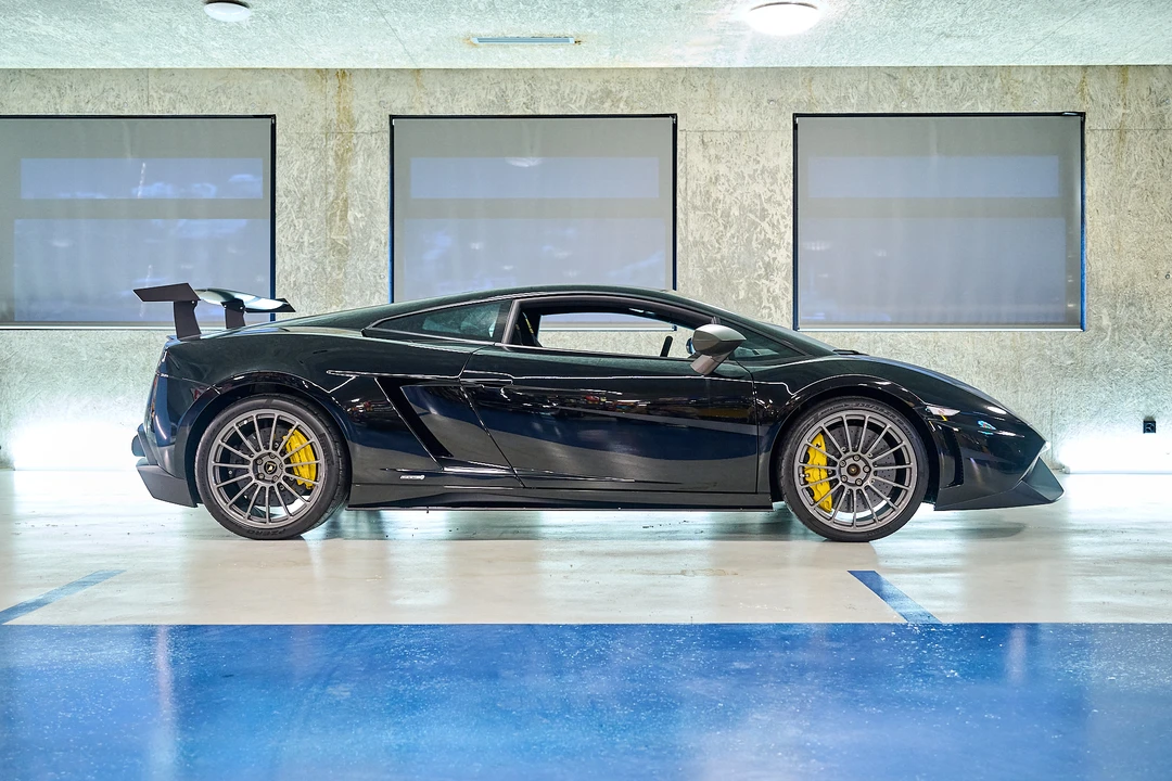 2011 Lamborghini Gallardo LP570-4 Superleggera - Image 16 of 31