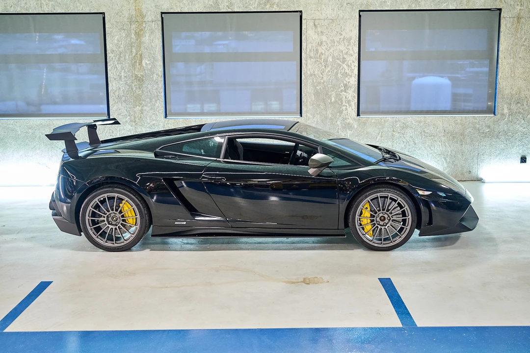 2011 Lamborghini Gallardo LP570-4 Superleggera - Image 8 of 31