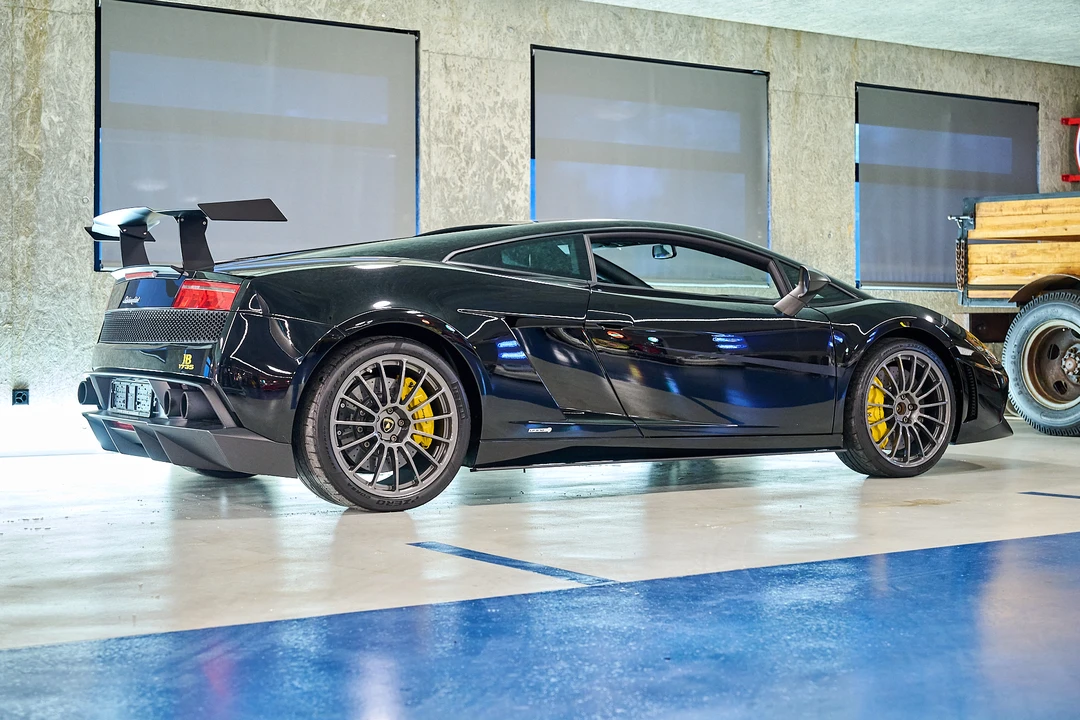 2011 Lamborghini Gallardo LP570-4 Superleggera - Image 19 of 31