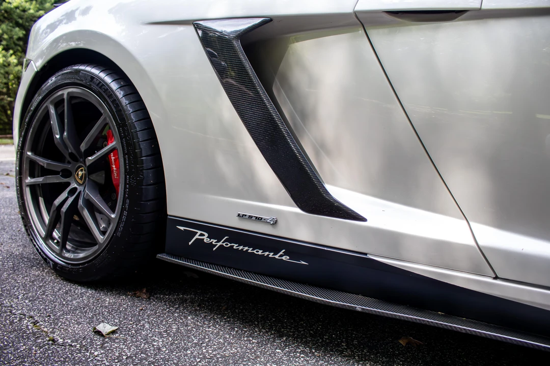 2011 Lamborghini Gallardo LP570-4 Spyder Performante - Image 23 of 31