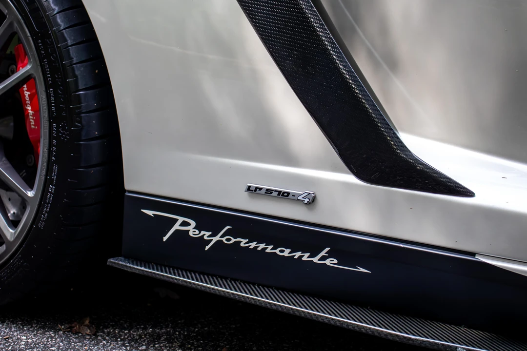 2011 Lamborghini Gallardo LP570-4 Spyder Performante - Image 22 of 31