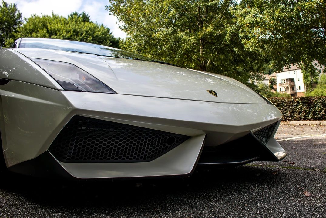 2011 Lamborghini Gallardo LP570-4 Spyder Performante - Image 8 of 31