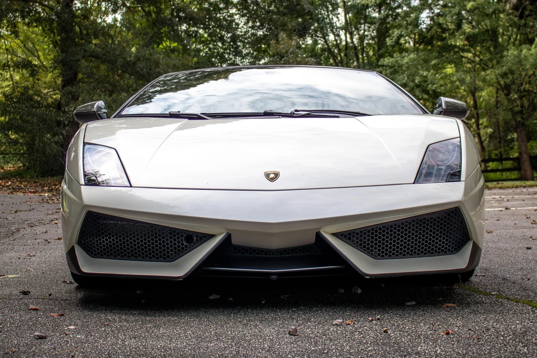 2011 Lamborghini Gallardo LP570-4 Spyder Performante - Image 2 of 31