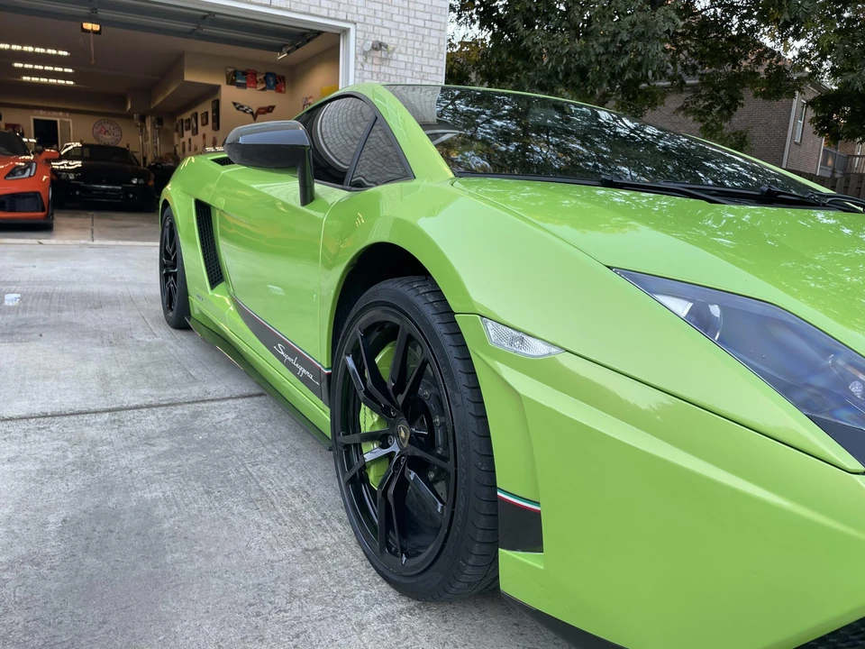2011 Lamborghini Gallardo LP570-4 Superleggera - Image 28 of 31