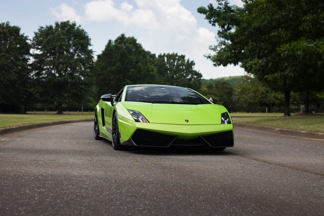 2011 Lamborghini Gallardo LP570-4 Superleggera - Image 8 of 31