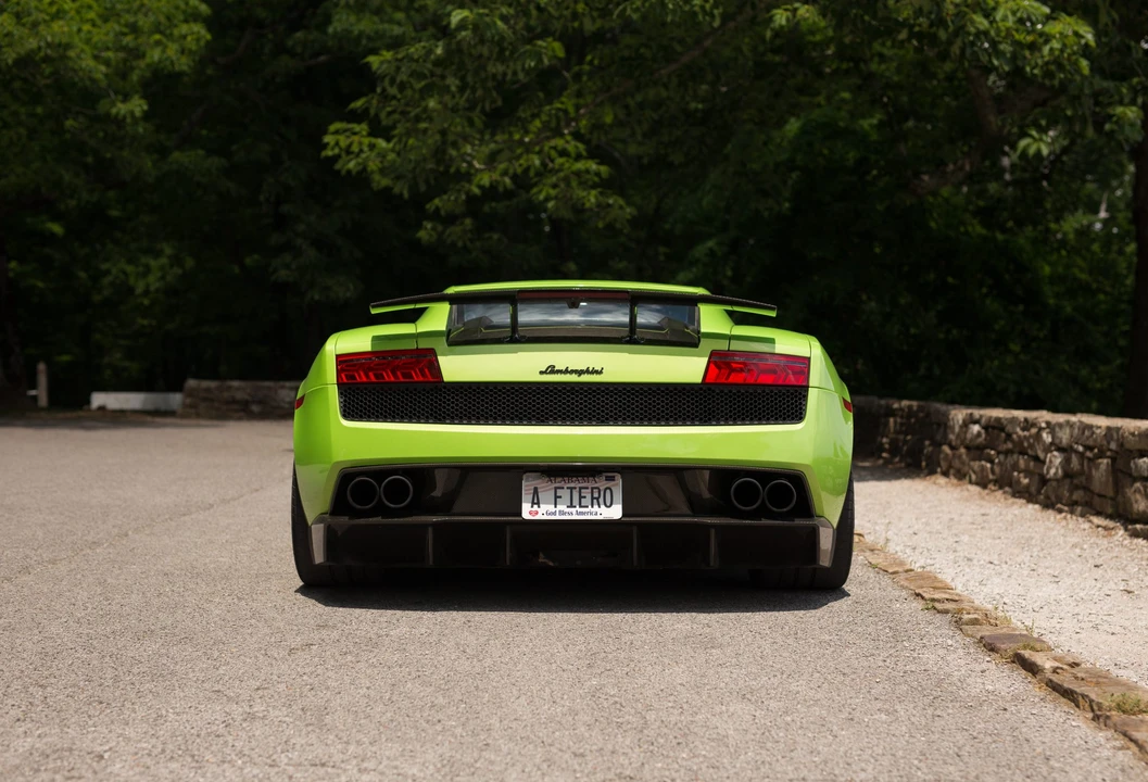 2011 Lamborghini Gallardo LP570-4 Superleggera - Image 10 of 31