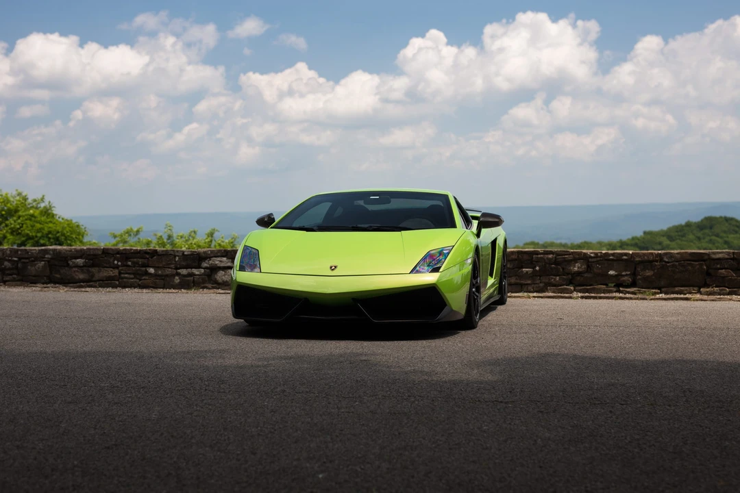 2011 Lamborghini Gallardo LP570-4 Superleggera - Image 5 of 31