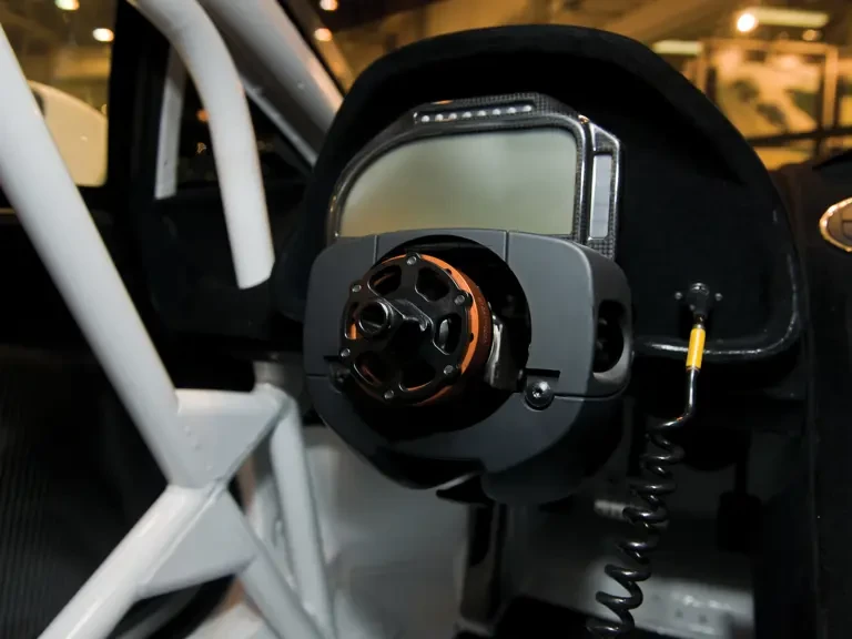 2011 Lamborghini Gallardo - Image 23 of 25