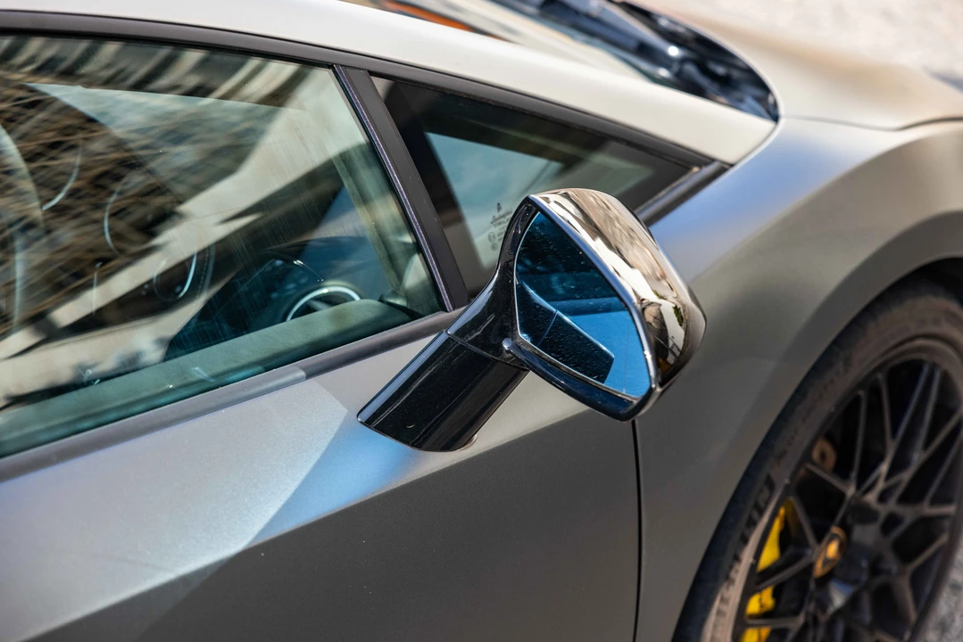 2011 Lamborghini Gallardo - Image 29 of 31