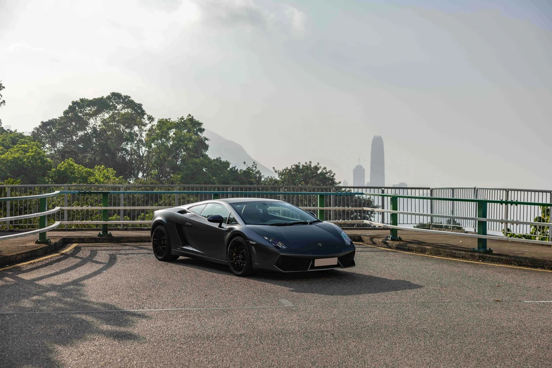 2011 Lamborghini Gallardo - Image 12 of 31