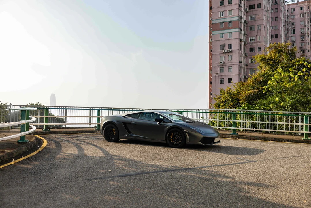 2011 Lamborghini Gallardo - Image 14 of 31