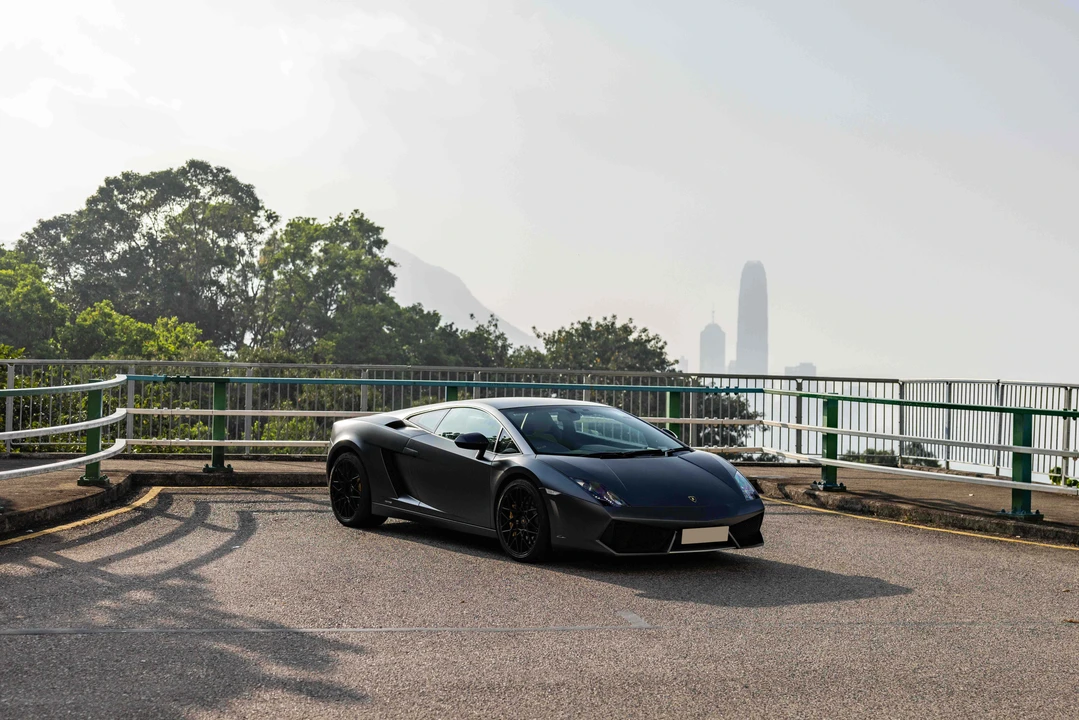 2011 Lamborghini Gallardo - Image 17 of 31