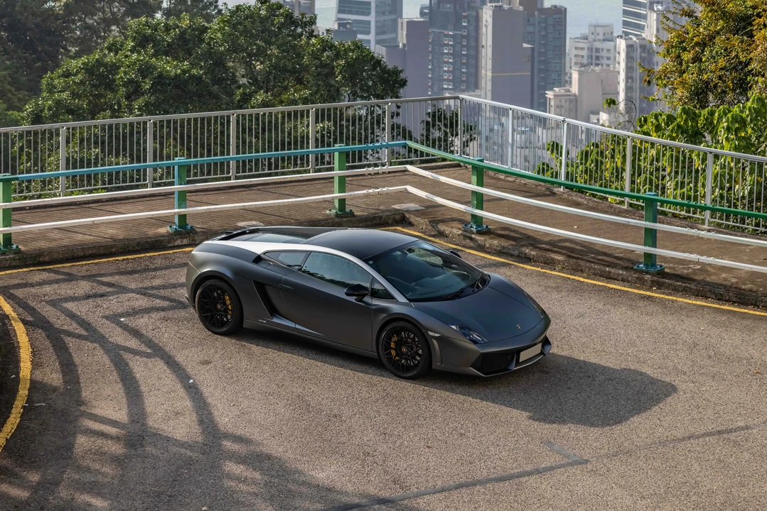 2011 Lamborghini Gallardo - Image 10 of 31