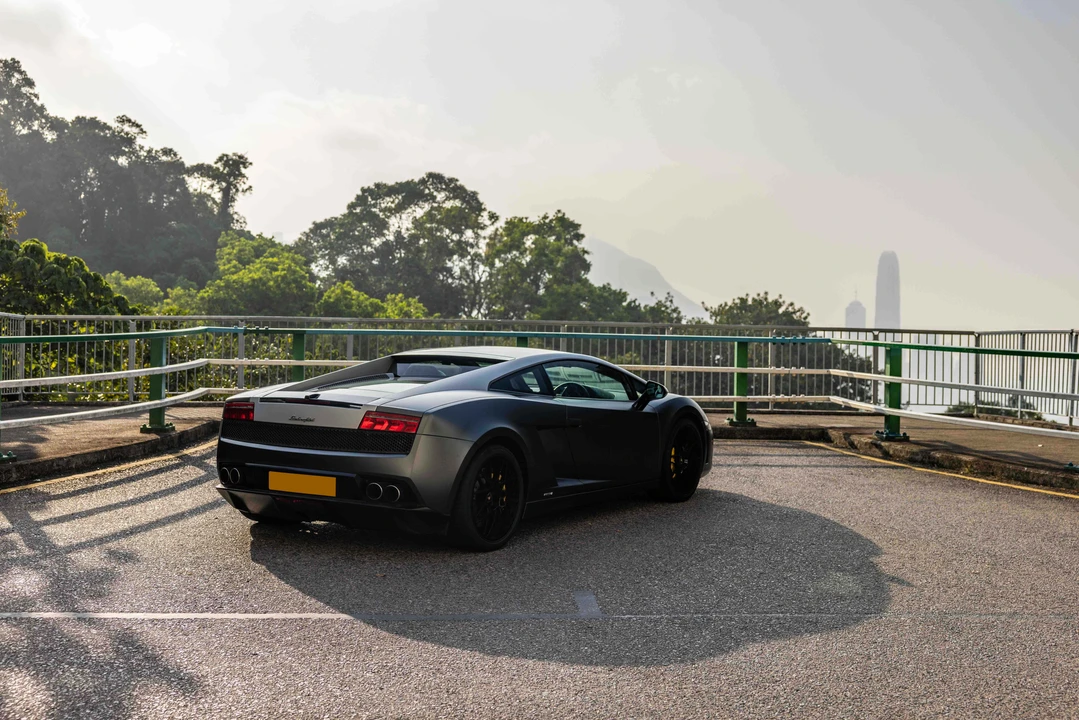 2011 Lamborghini Gallardo - Image 25 of 31