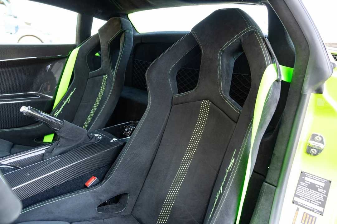 2011 Lamborghini Gallardo LP570-4 Superleggera - Image 25 of 31