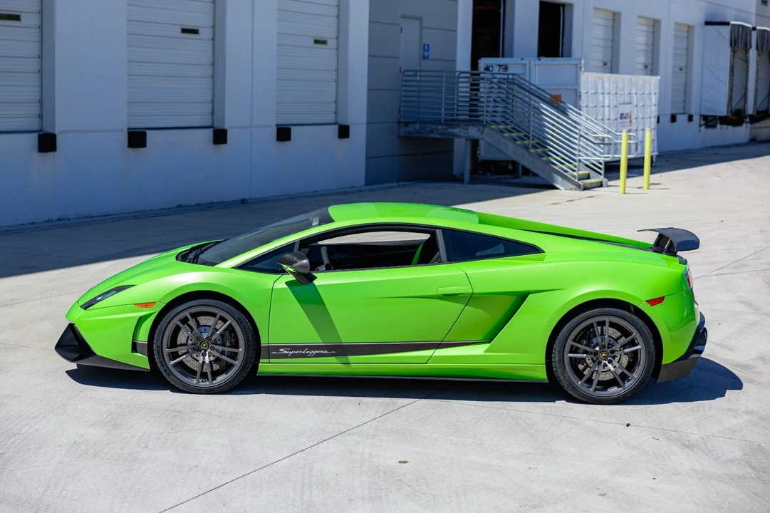 2011 Lamborghini Gallardo LP570-4 Superleggera - Image 3 of 31