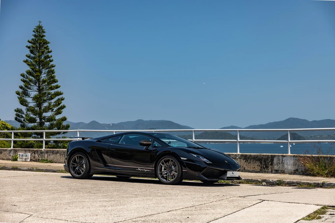 2011 Lamborghini Gallardo LP570-4 Superleggera - Image 12 of 31