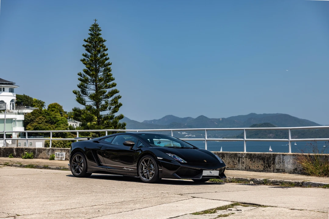 2011 Lamborghini Gallardo LP570-4 Superleggera - Image 13 of 31
