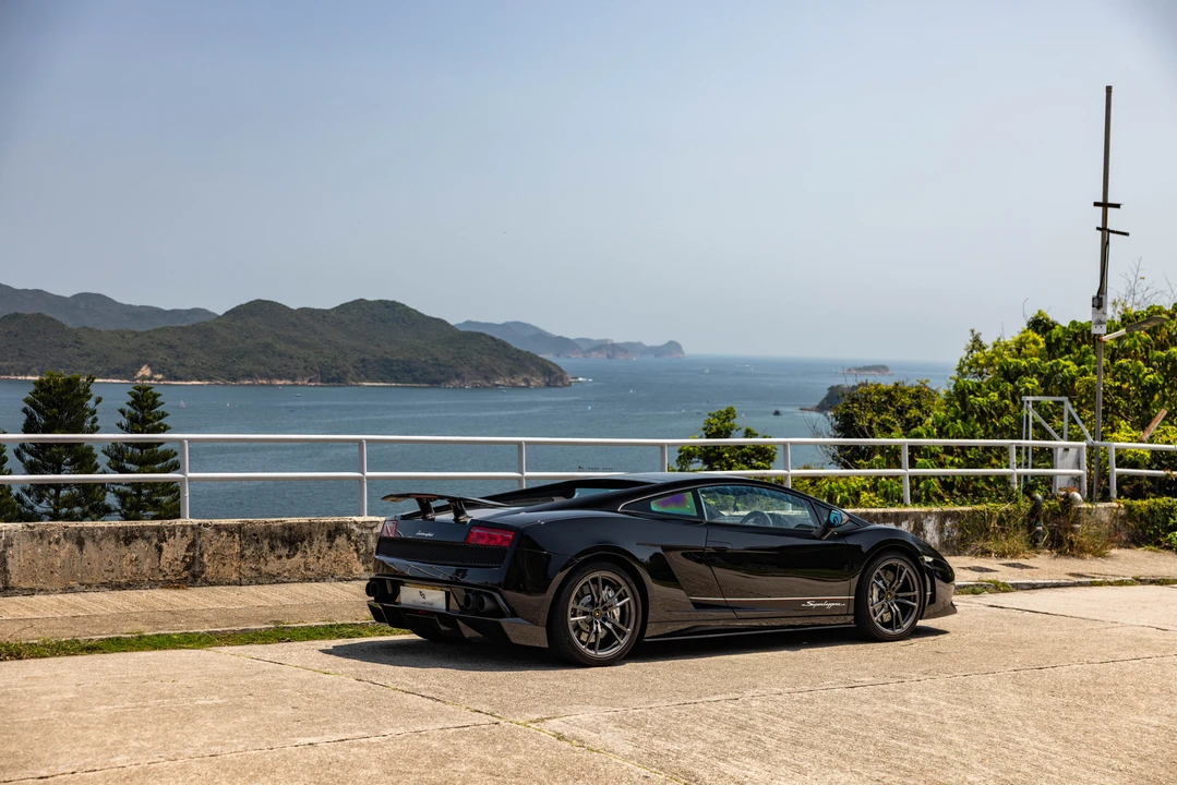 2011 Lamborghini Gallardo LP570-4 Superleggera - Image 5 of 31
