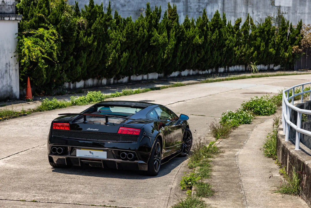 2011 Lamborghini Gallardo LP570-4 Superleggera - Image 21 of 31
