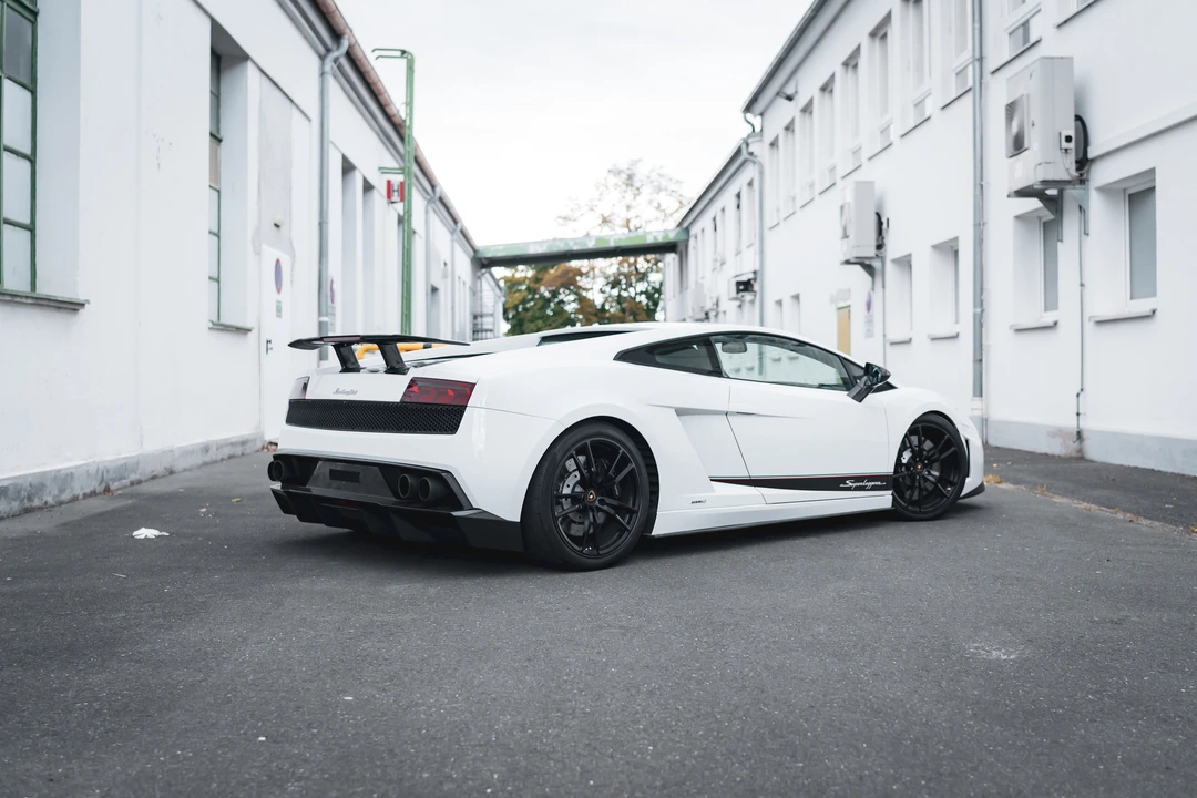 2011 Lamborghini Gallardo LP570-4 Superleggera - Image 19 of 31