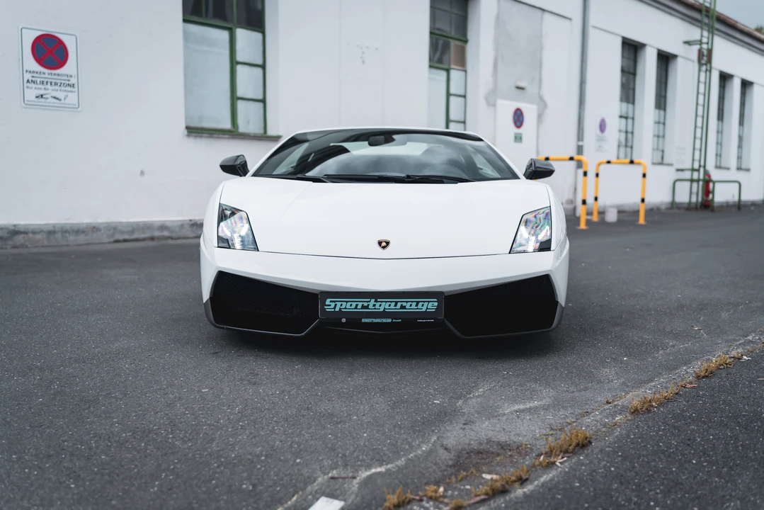 2011 Lamborghini Gallardo LP570-4 Superleggera - Image 29 of 31