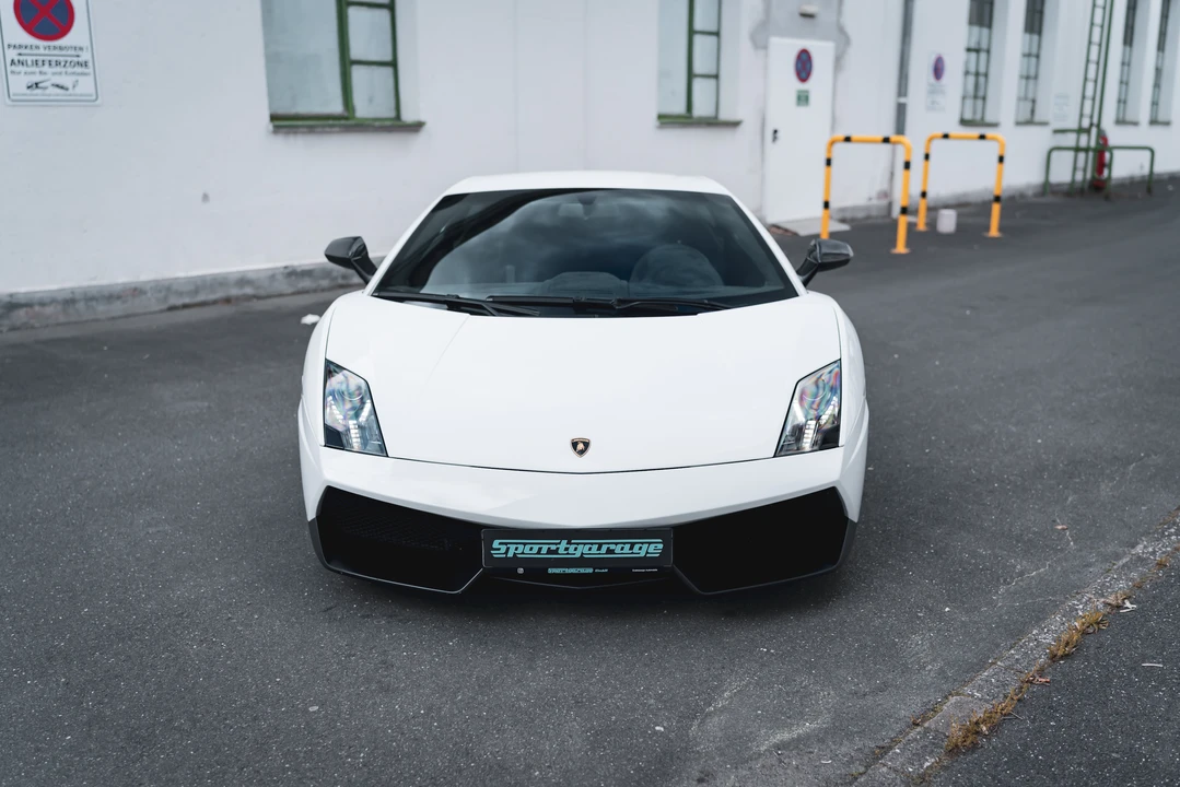 2011 Lamborghini Gallardo LP570-4 Superleggera - Image 30 of 31