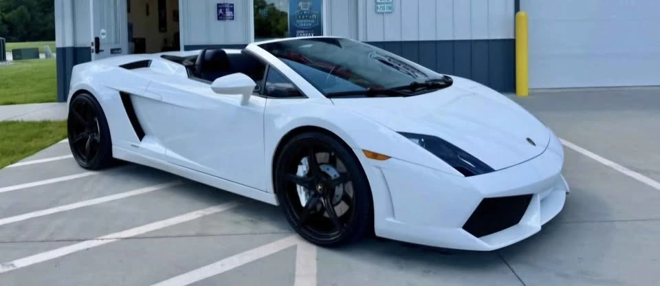2011 Lamborghini Gallardo LP560-4 - Image 14 of 20
