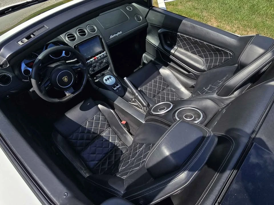 2011 Lamborghini Gallardo LP560-4 - Image 7 of 20