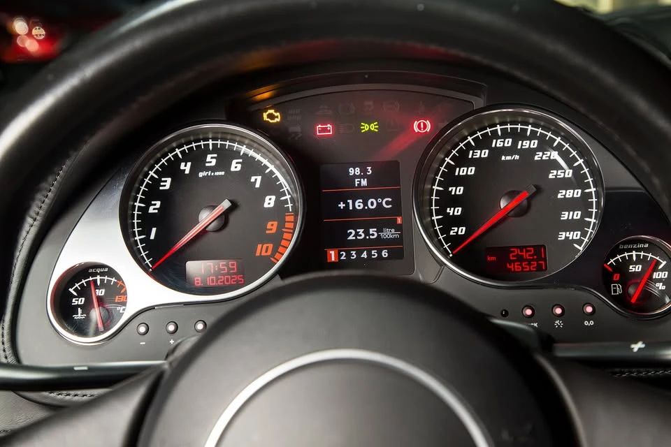 2011 Lamborghini Gallardo LP560-4 - Image 14 of 20