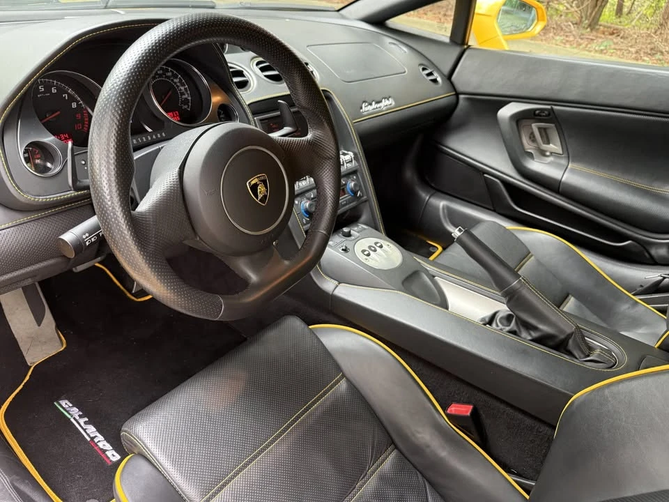 2011 Lamborghini Gallardo LP560-4 - Image 12 of 20