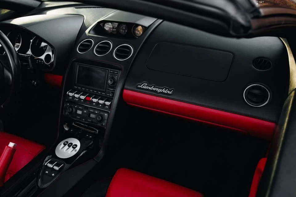2011 Lamborghini Gallardo LP560-4 - Image 16 of 18