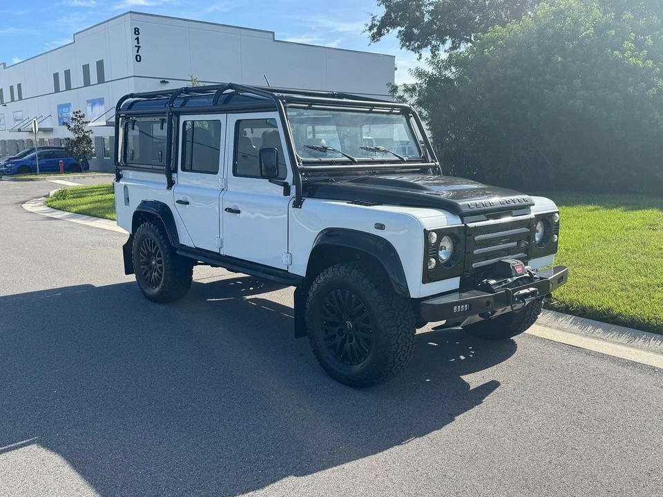 2011 Land Rover Defender - Image 7 of 11