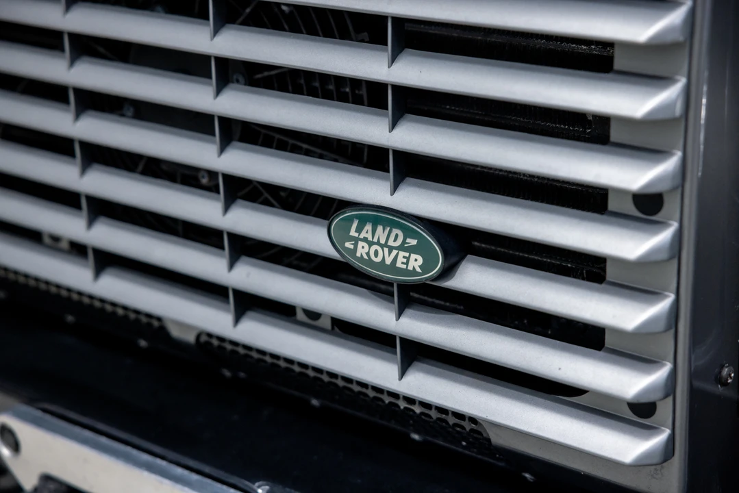 2011 Land Rover Defender 110 - Image 26 of 31