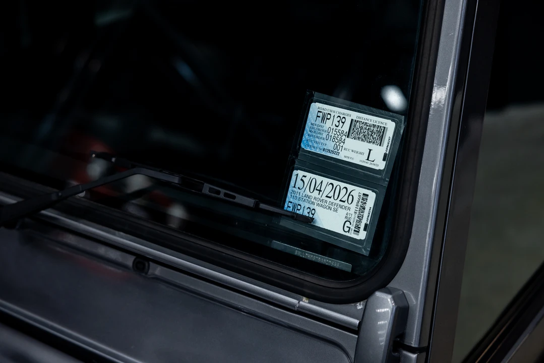 2011 Land Rover Defender 110 - Image 28 of 31