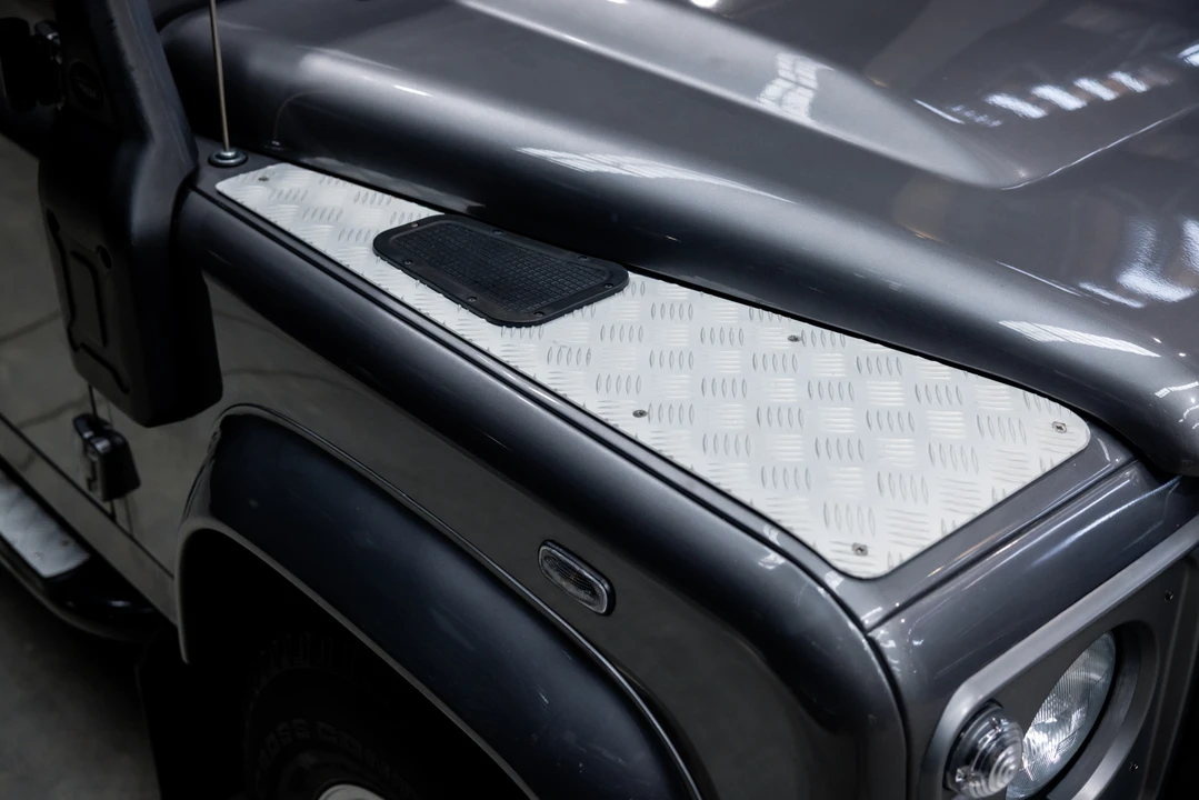 2011 Land Rover Defender 110 - Image 29 of 31