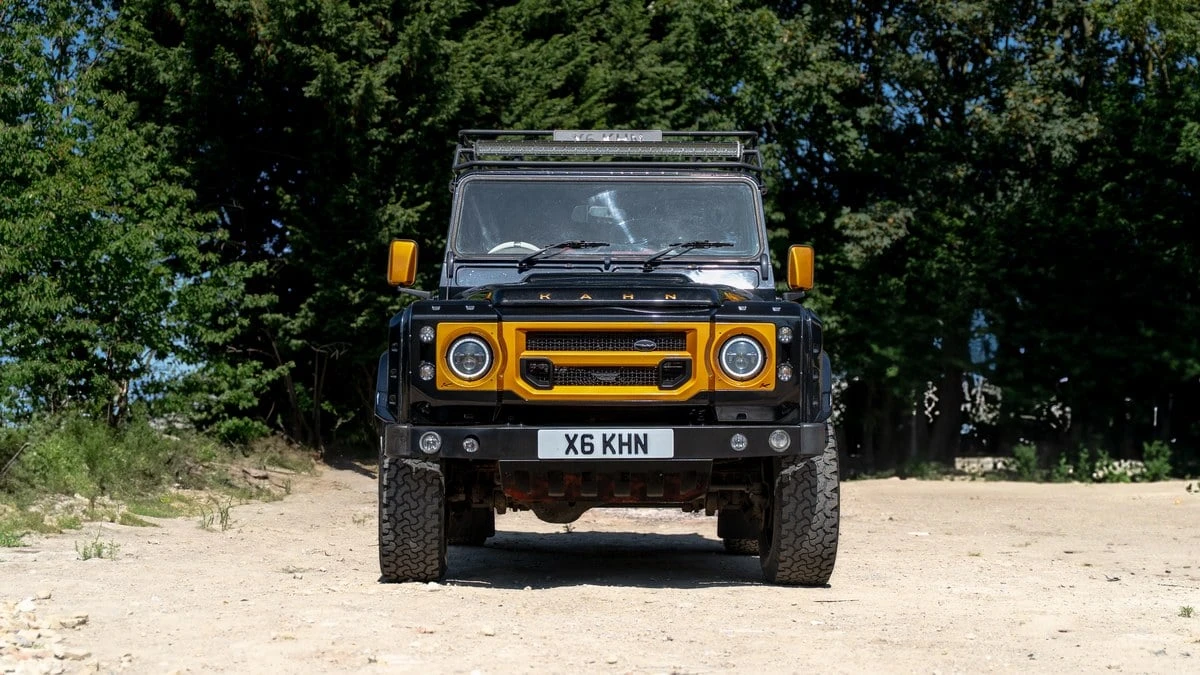 2011 Land Rover Defender 110 - Image 4 of 30