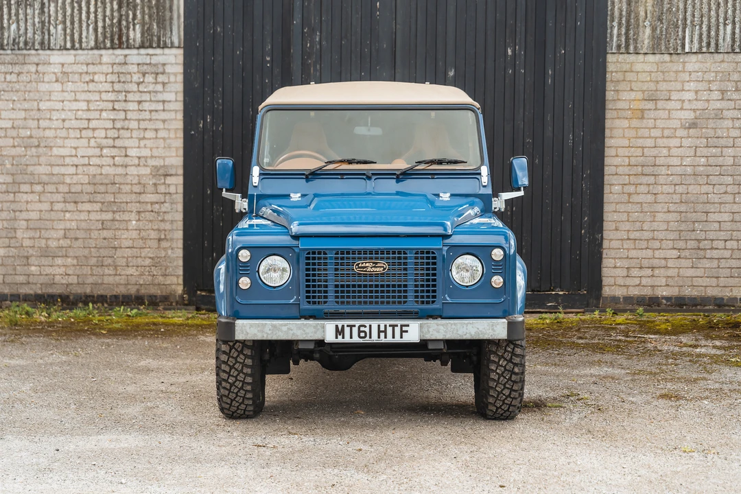 2011 Land Rover Defender 110 - Image 3 of 31
