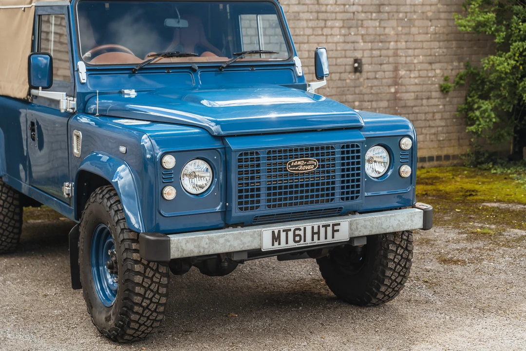 2011 Land Rover Defender 110 - Image 22 of 31