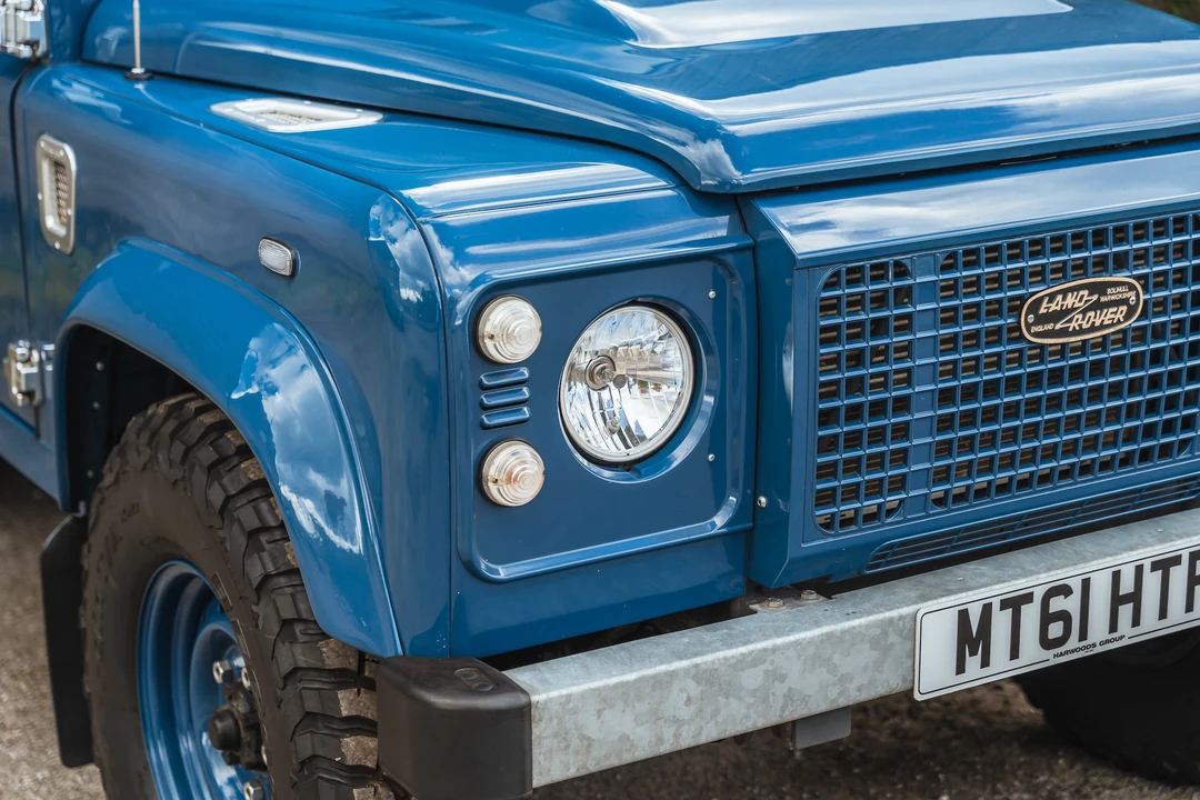 2011 Land Rover Defender 110 - Image 27 of 31