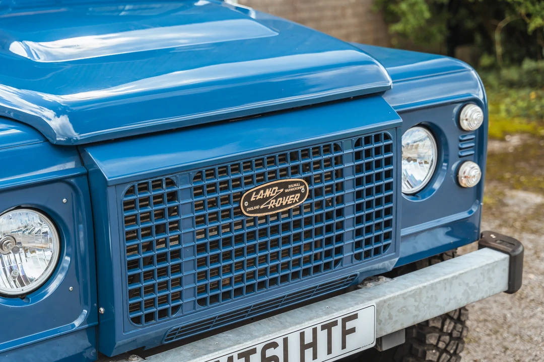 2011 Land Rover Defender 110 - Image 28 of 31
