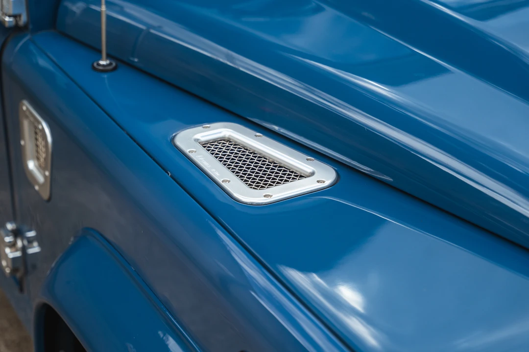 2011 Land Rover Defender 110 - Image 30 of 31