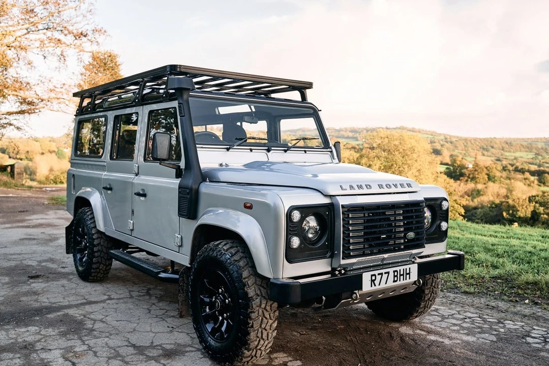 2011 Land Rover Defender 110 - Image 26 of 30