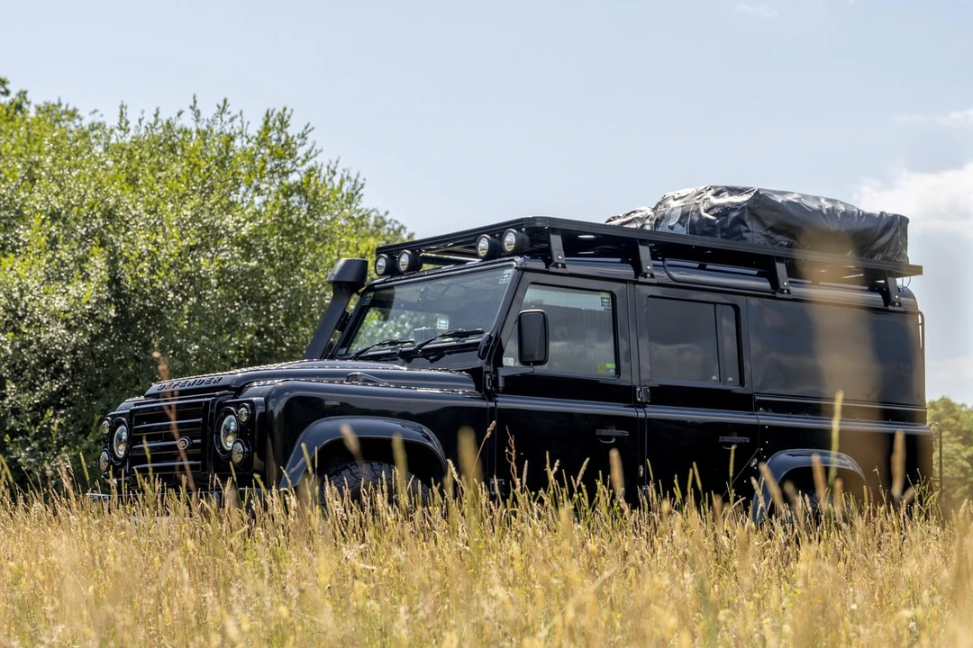 2011 Land Rover Defender 110 - Image 10 of 30