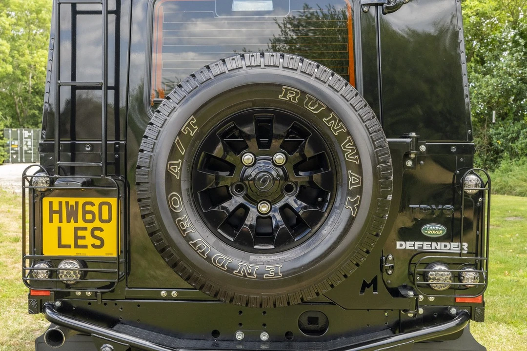 2011 Land Rover Defender 110 - Image 25 of 30