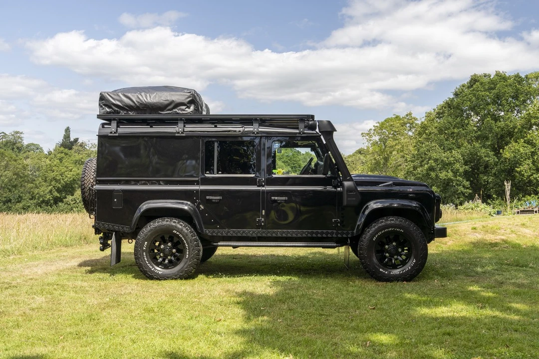 2011 Land Rover Defender 110 - Image 5 of 30