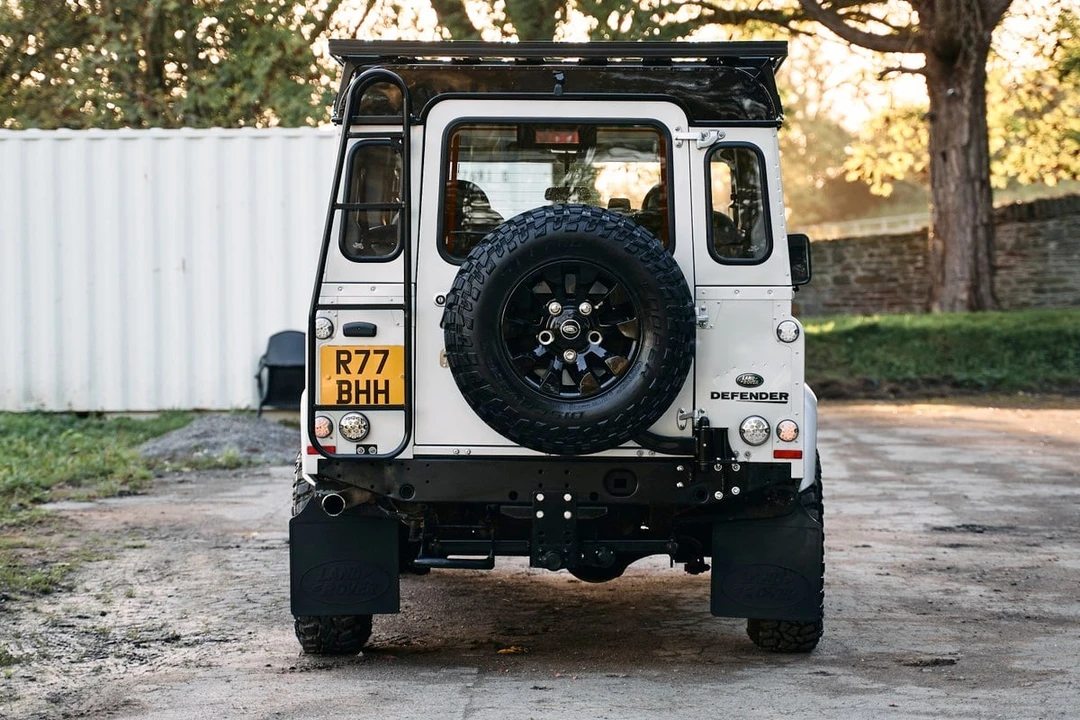 2011 Land Rover Defender 110 - Image 29 of 30